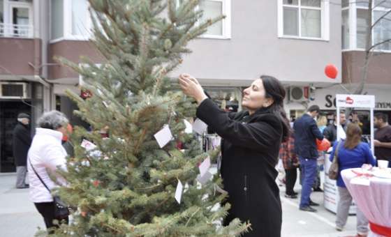 Yalnızlık Bu Olsa Gerek,