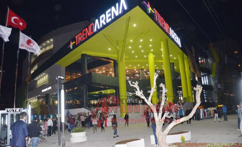  Trend Arena Ziyaretçi Akınına Uğradı 