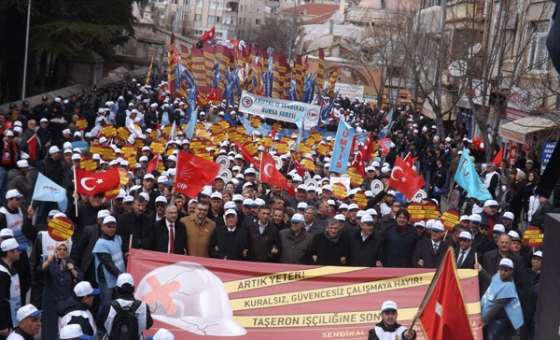 Lüleburgaz'da “Taşeron İşçiliğine Son” Mitingi