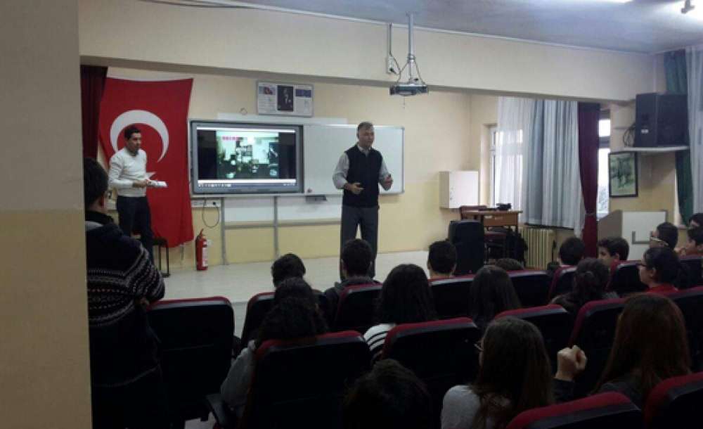 Afad'dan Çorlu'daki Öğretmen Ve Öğrencilere Eğitim