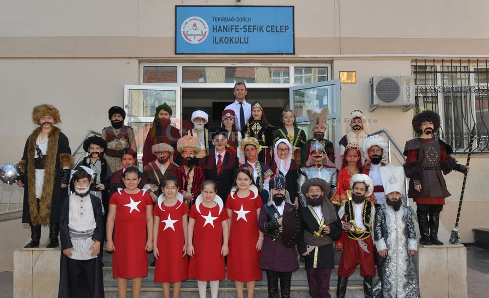 Öğrenciler Atatürk'ün Birleştirici Yönünü Vurguladı