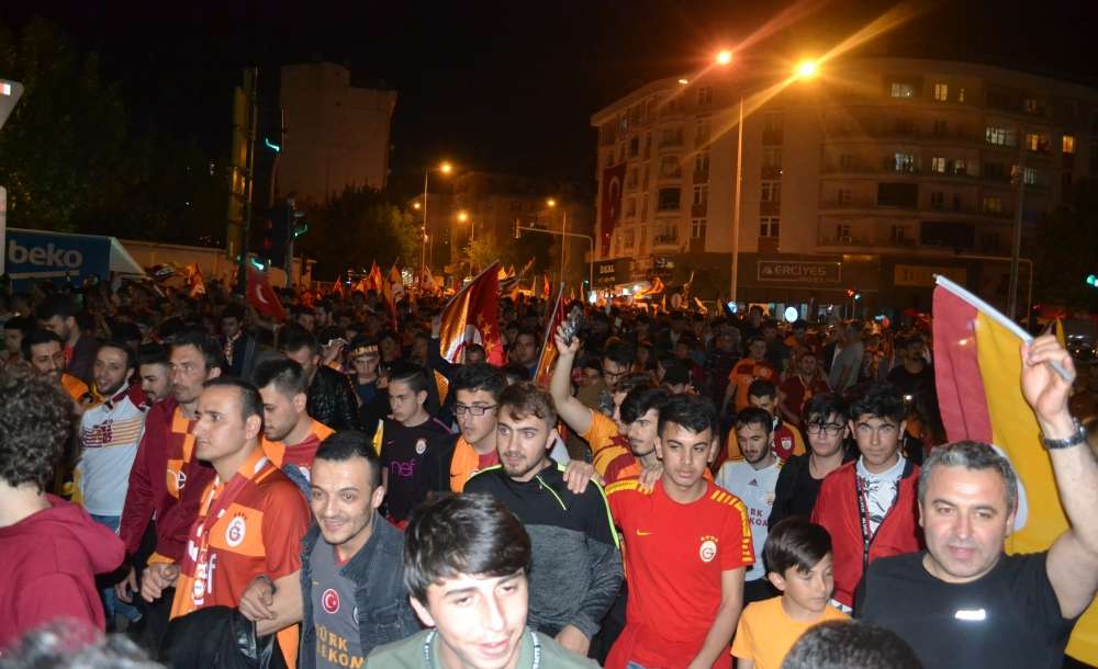 Çorluda Galatasaray'ın Şampiyonluğu Kutlandı 