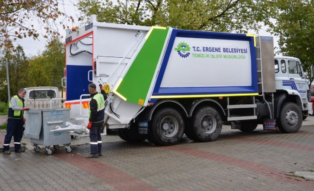 Ergene Belediyesi Günlük 130 Ton Çöp Topluyor