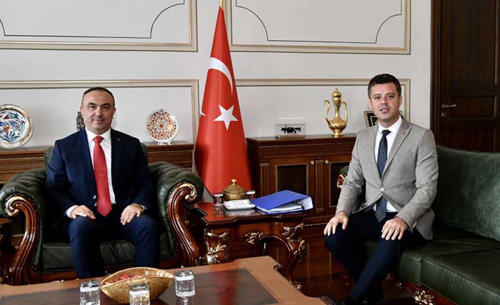 Başkan Sarıkurt, Vali Soytürk'ü Ziyaret Etti