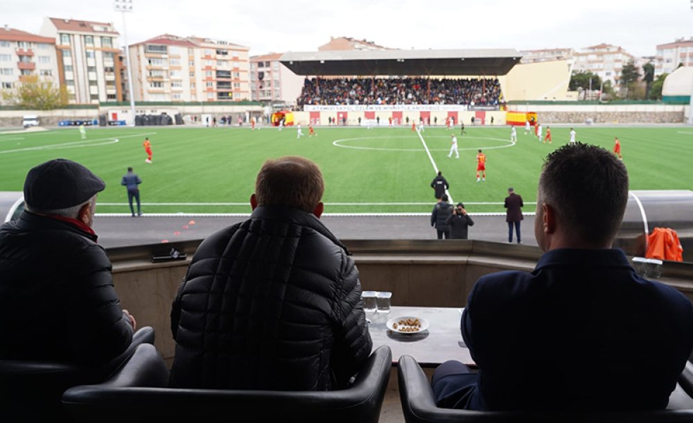 Yenilenen Statta Aylar Sonra İlk Maç Oynandı 