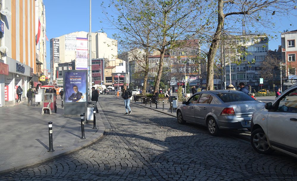 Yılbaşı Alışverişinde Esnaf Umduğunu Bulamıyor