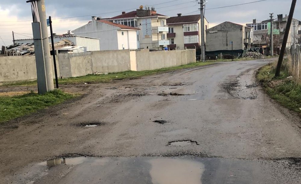 Mahalleli̇ni̇n Çi̇lesi̇ Bi̇tmi̇yor