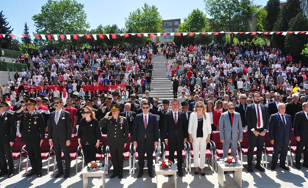 19 Mayıs Coşkuyla Kutlandı 