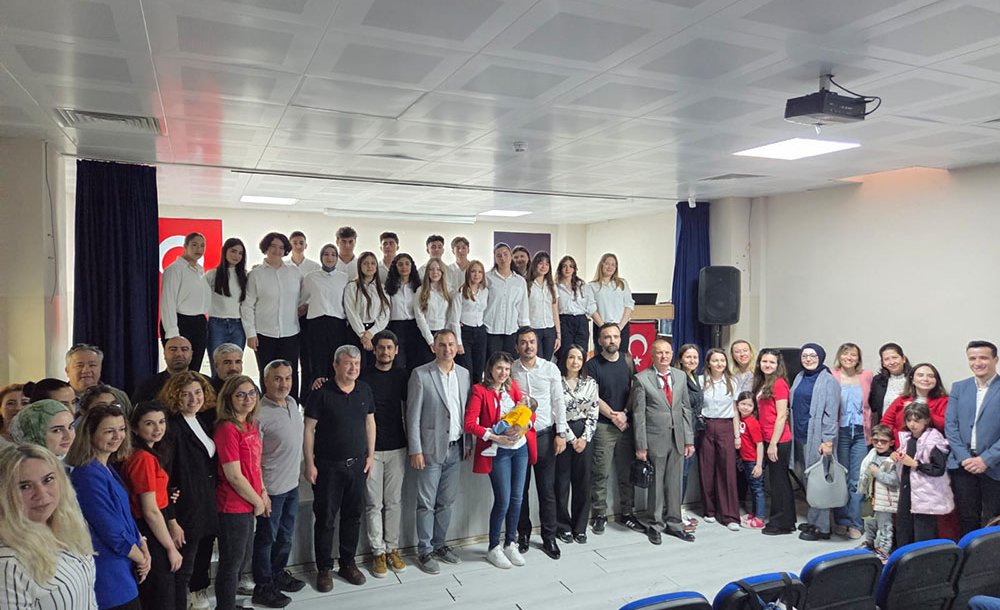 19 Mayıs Okullarda Kutlandı 