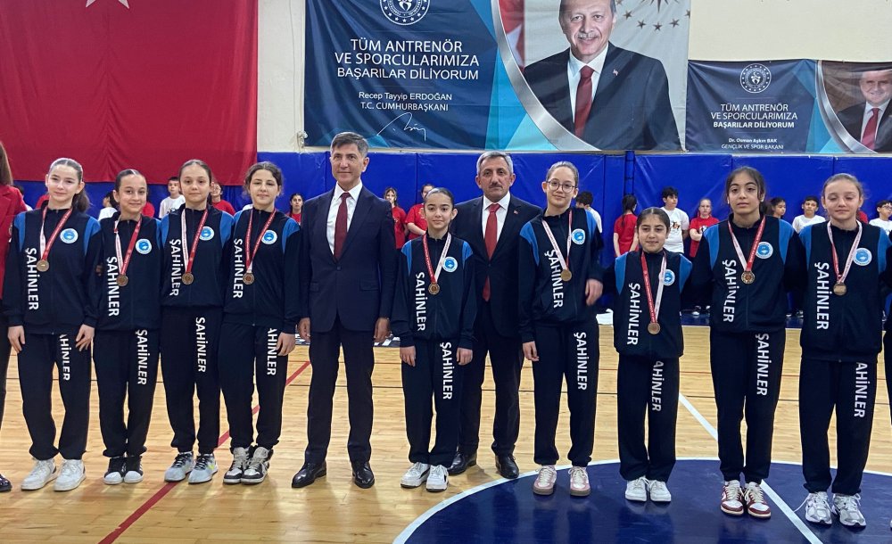 23 Nisan Coşkuyla Kutlandı 