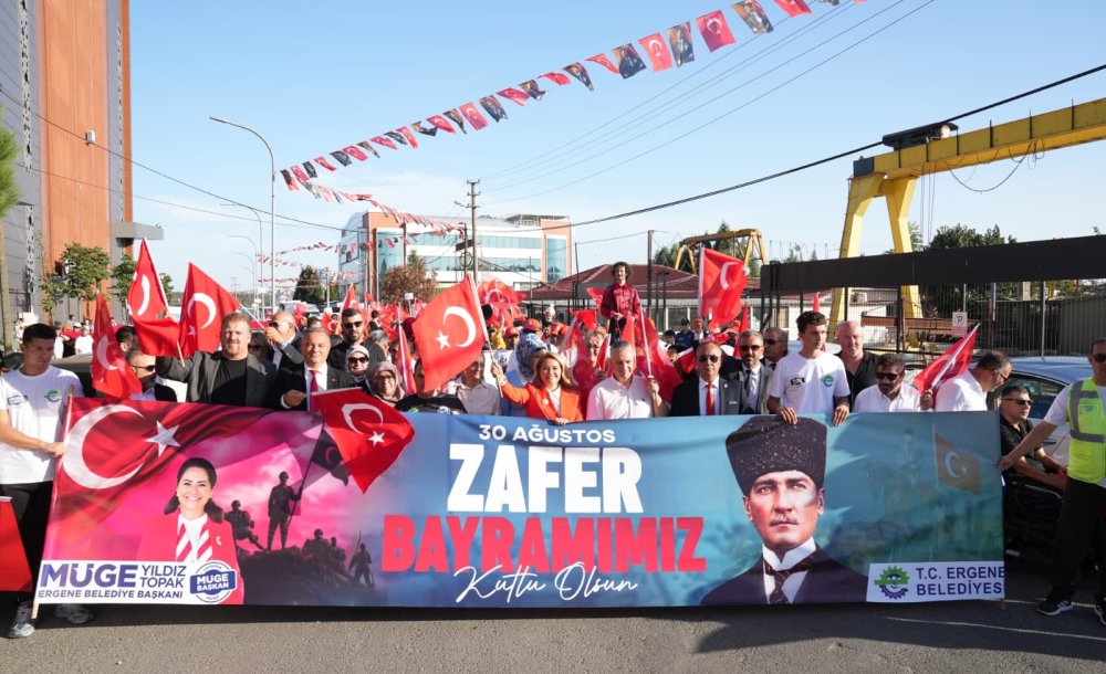 30 Ağustos Coşkusu Ergene'de Binlerce Vatandaşla Yaşandı!