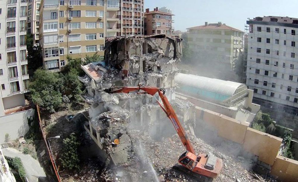 “3,5 Yıldır Neden Bi̇r Adım Atılmıyor”