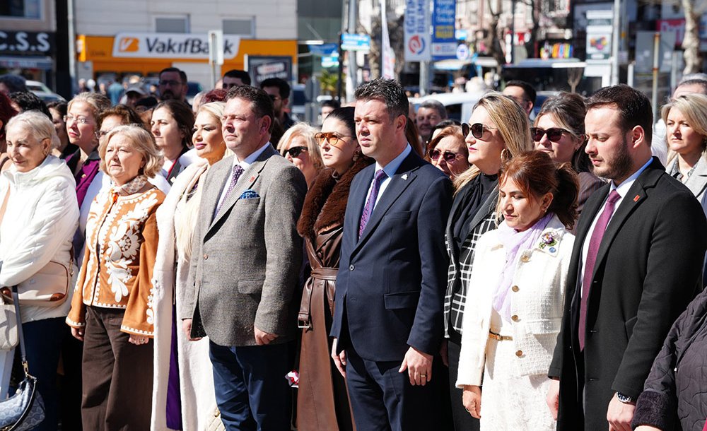 8 Mart Dünya Kadınlar Günü Kutlandı 