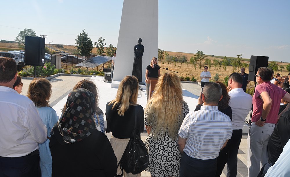 Acı İlk Gün Ki Gibi Taze 