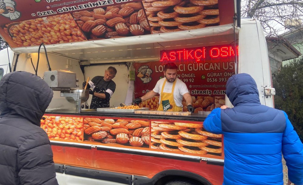 Adem Alyakut İçin Lokma Dağıtıldı 