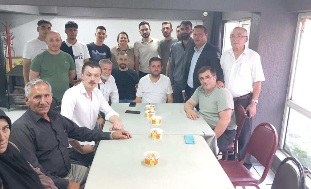 Ak Parti Mahalle Birimlerini Önemsiyor 