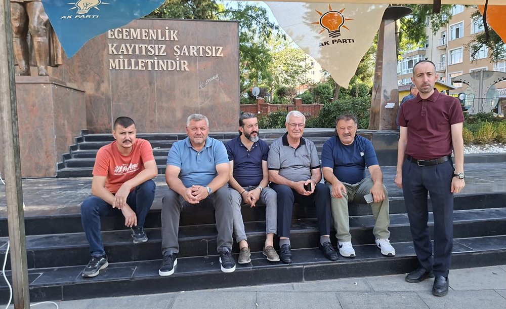 Ak Parti̇ Stand Çalişmalarina Hiz Verdi̇ 