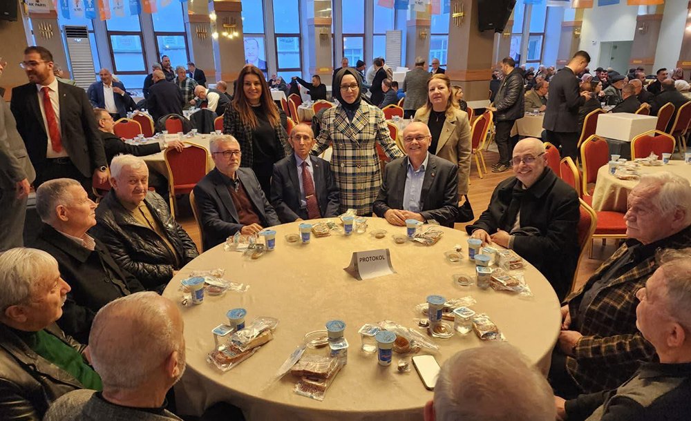 Ak Parti ‘Vefa' İftarı Düzenledi 