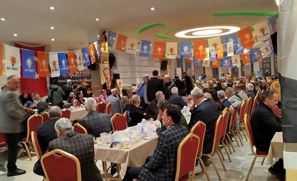 Ak Parti ‘Vefa' İftarı Düzenledi 