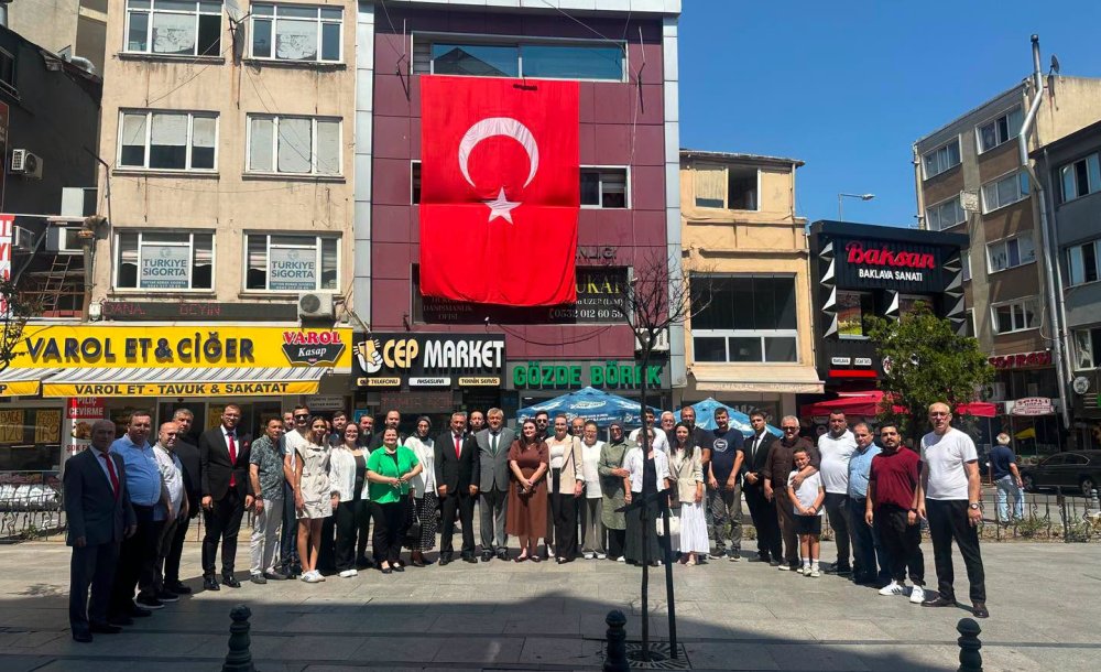 Ak Parti'den Mhp'ye Ziyaret 