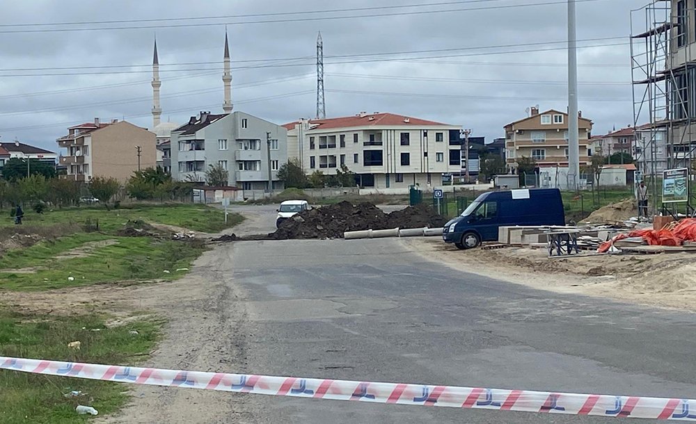 Alt Yapı Çalışması Nedeniyle Yol Trafiğe Kapatıldı 