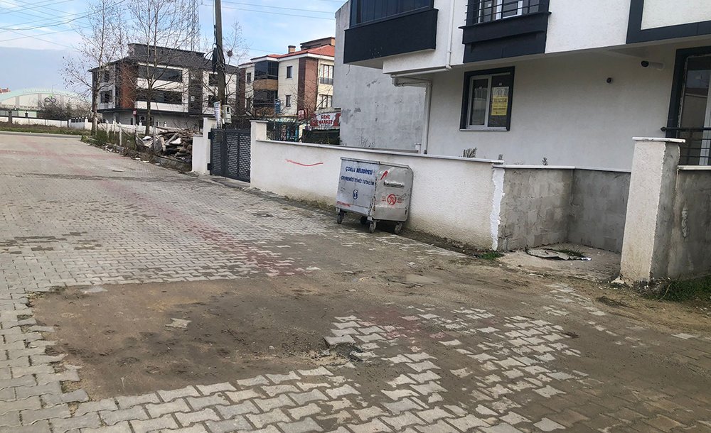 Alt Yapı İçin Kazılan Yollar Unutuluyor!