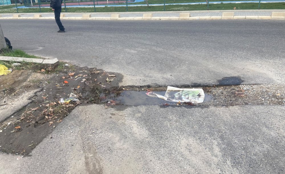 Alt Yapı Kurumları Yeni Yapılan Yolları Bozuyor