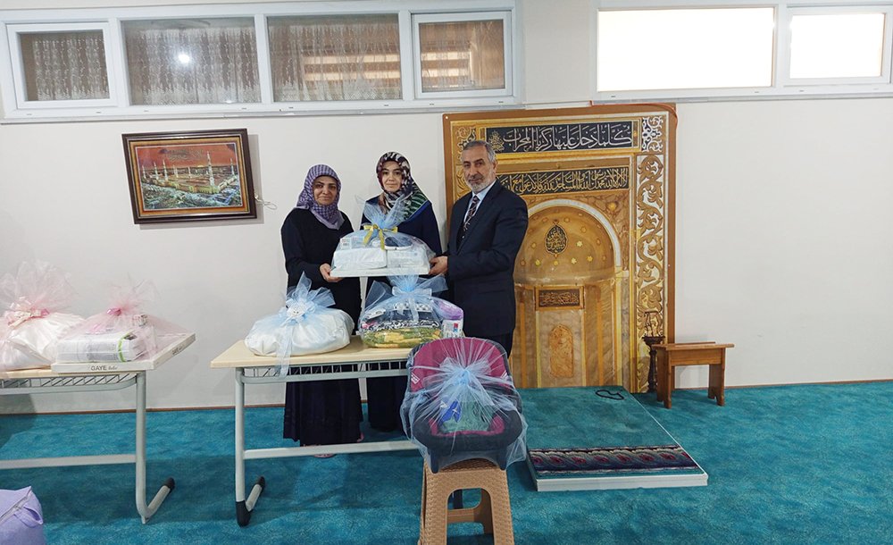 Anneler Ve Gelin Adayları İçin Bohça Hazırlandı 