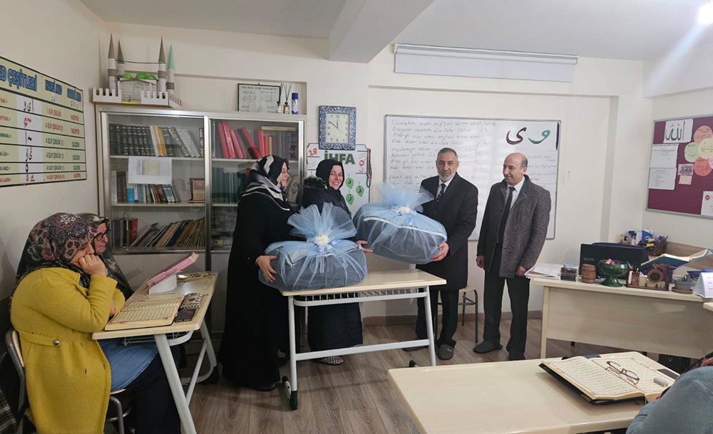 Anneler Ve Gelin Adayları İçin Bohça Hazırlandı 