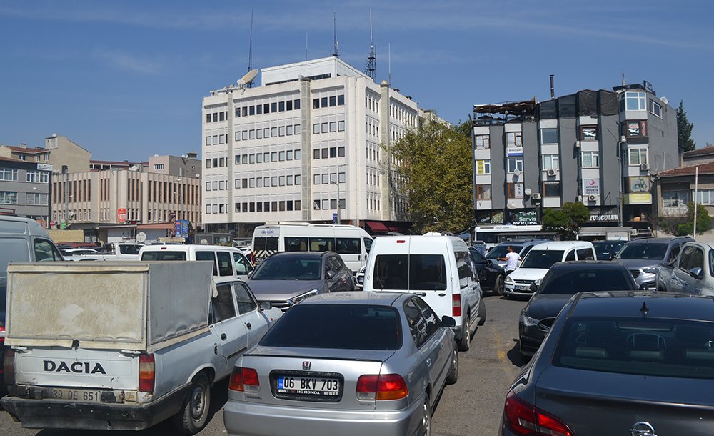 Araç Sayıları Artıyor, Otoparklar Yetersiz Kalıyor 