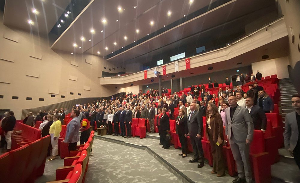 Atatürk'ün Yolunda Demokrasi Konferansı Gerçekleşti 
