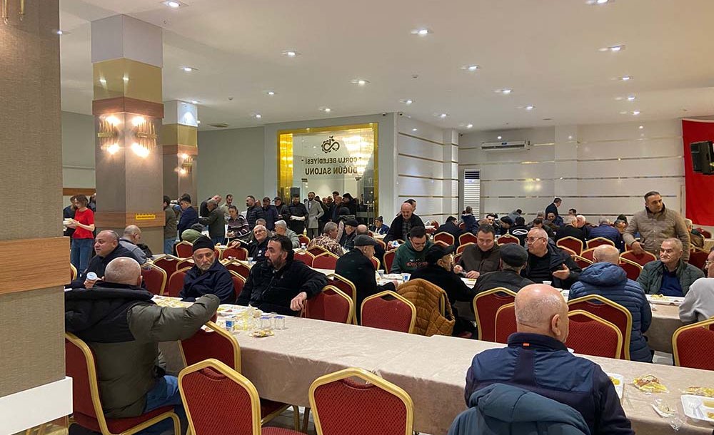 Avcilar Derneği̇ İftar Düzenledi̇ 