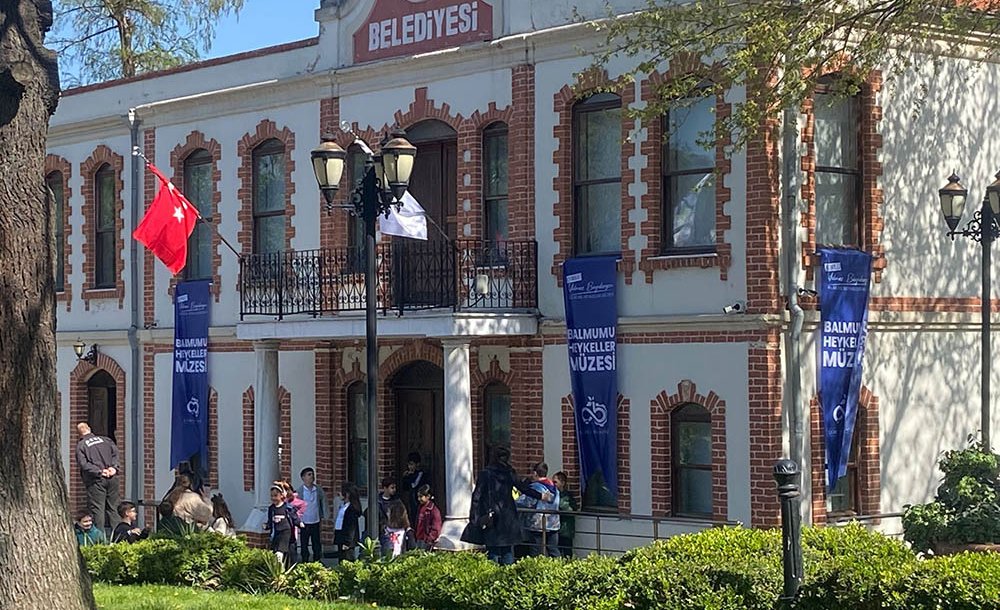 Balmumu Müzesi Öğrencilerin İlgisini Çekiyor