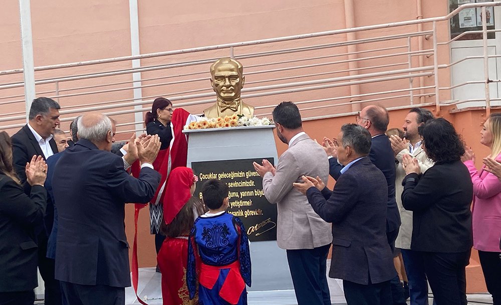 Başkan Sarıkurt, Açılışta Müjdeyi Verdi