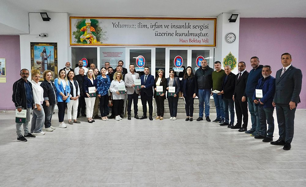 Başkan Sarıkurt Cem Evini Ziyaret Etti 