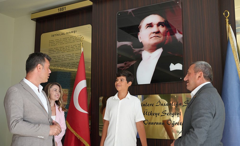 Başkan Sarıkurt Lgs Birincisini Tebrik Etti 