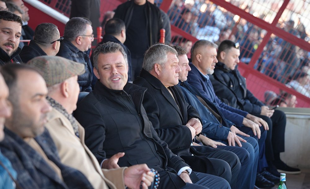 Başkan Sarıkurt'tan Çorluspor 1947'Ye Tribün Desteği
