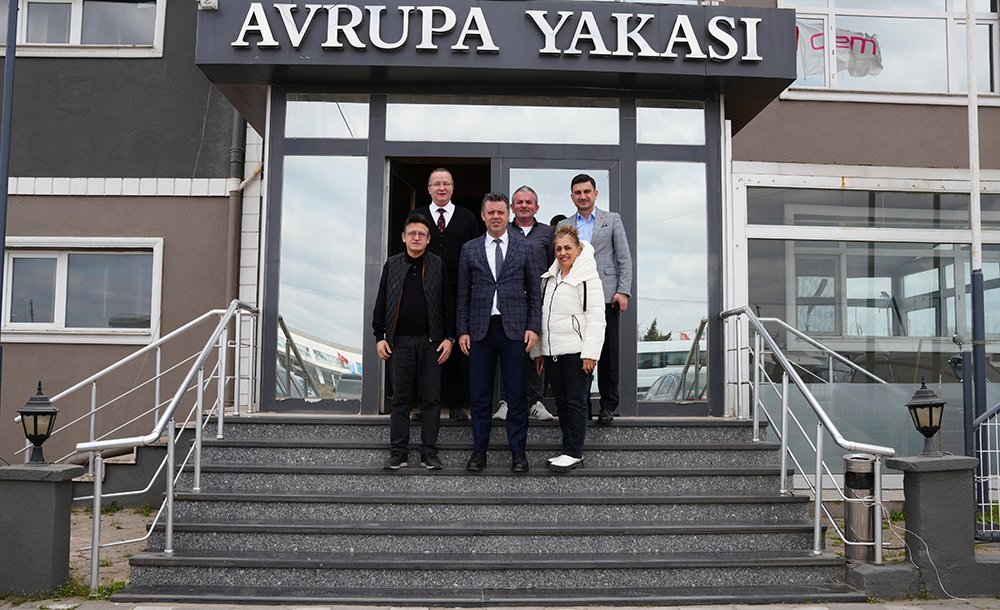 Başkan Sarıkurt'tan Gazetemize Ziyaret 