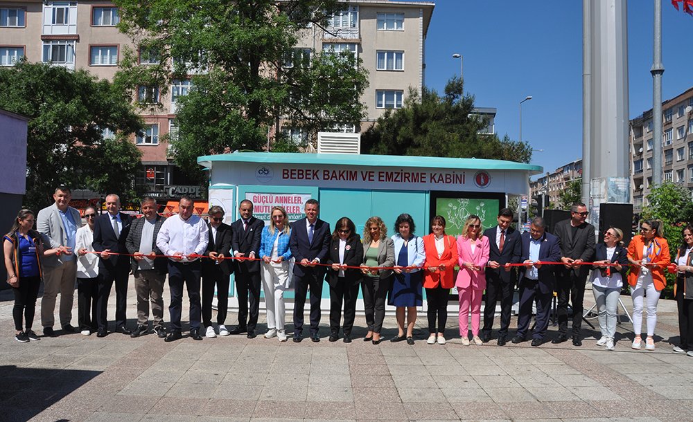 Bebek Bakım Ve Emzirme Kabini Açıldı 