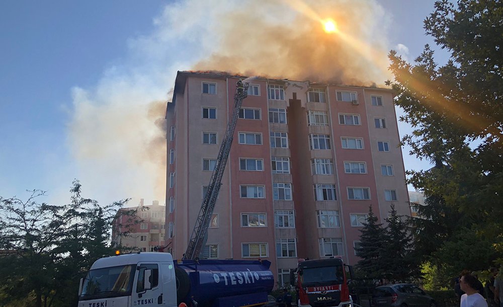 Belediye Konutlarında Korkutan Yangın 