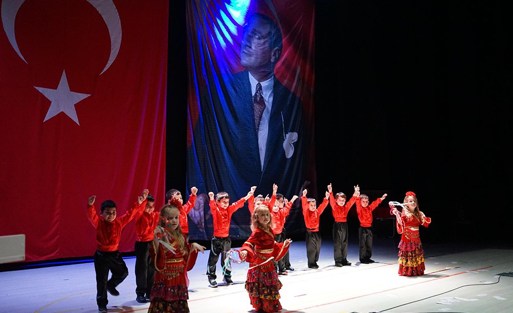 Beren Bebek'ten Renkli Final