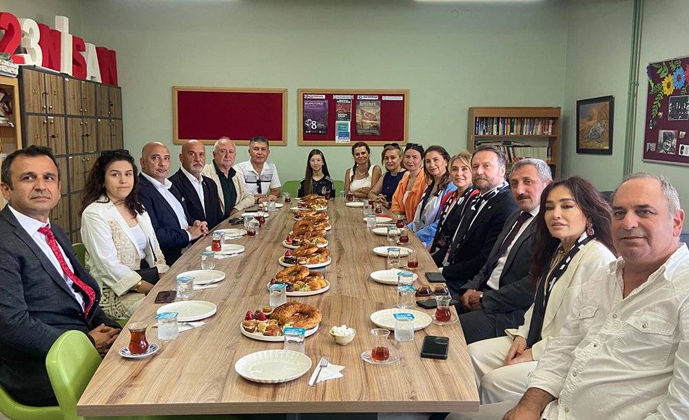 Beşiktaş Kulübü Çocukların Yüzünü Güldürdü