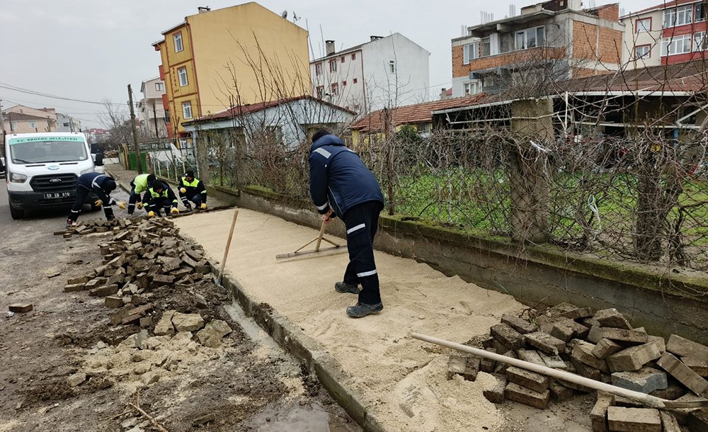 Bir Günde Dört Mahallede Sorun Çözüldü!