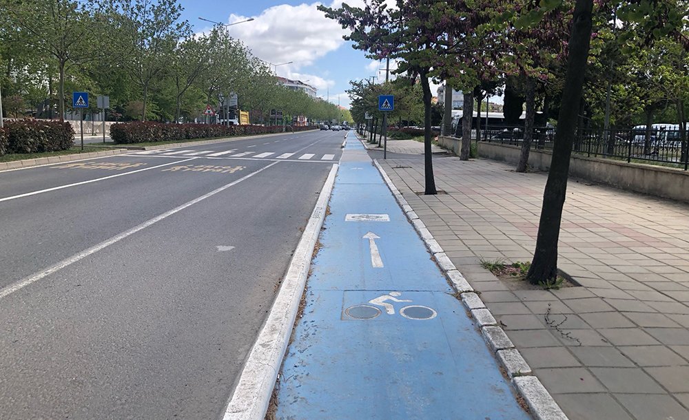 Bisikletçilerin Sayısı Arttı, Yollar İse Yarım Yamalak!