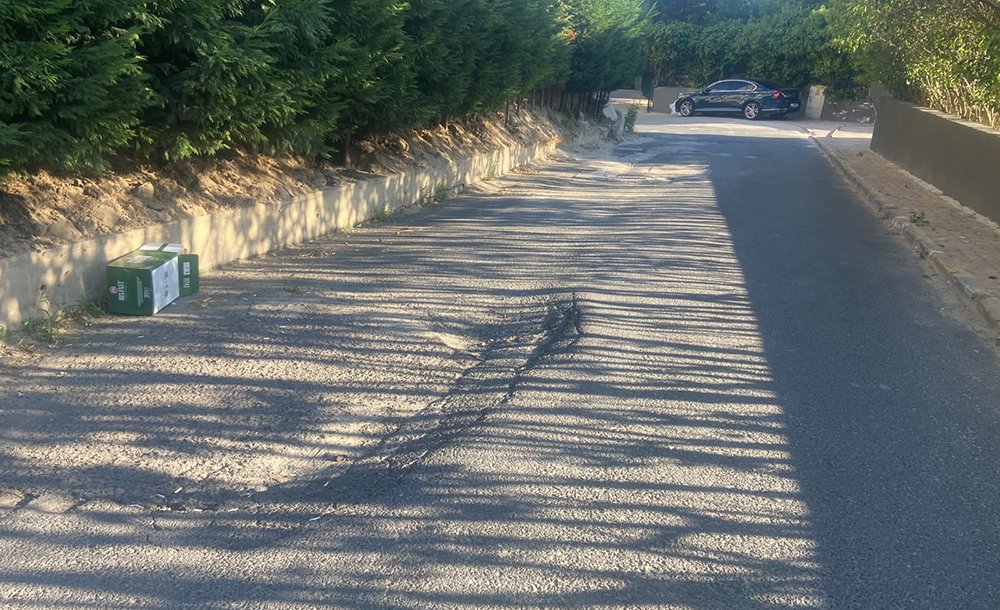 Bozuk Yollar Tepki̇ Çeki̇yor