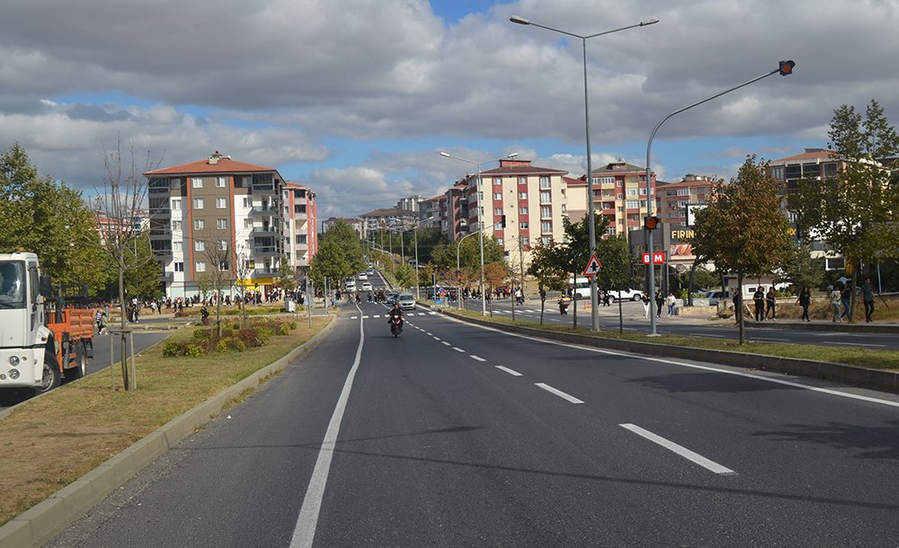 Bu Bölgeye Üst Geçit Şart 
