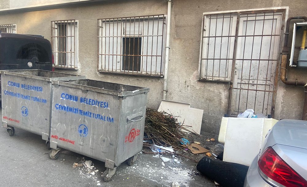 Bu Görüntüler Yaygınlaşıyor, Belediye Seyrediyor 