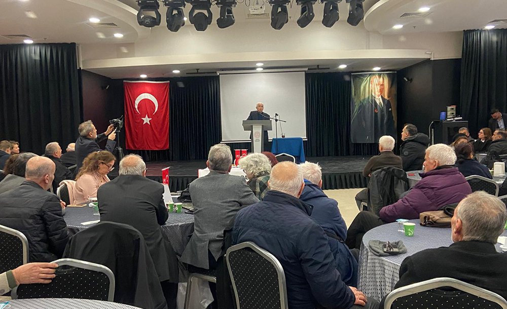 “Bu Si̇stem Duvara Dayandi, Yeni̇ Bi̇r Si̇stem Fi̇li̇zleni̇yor”