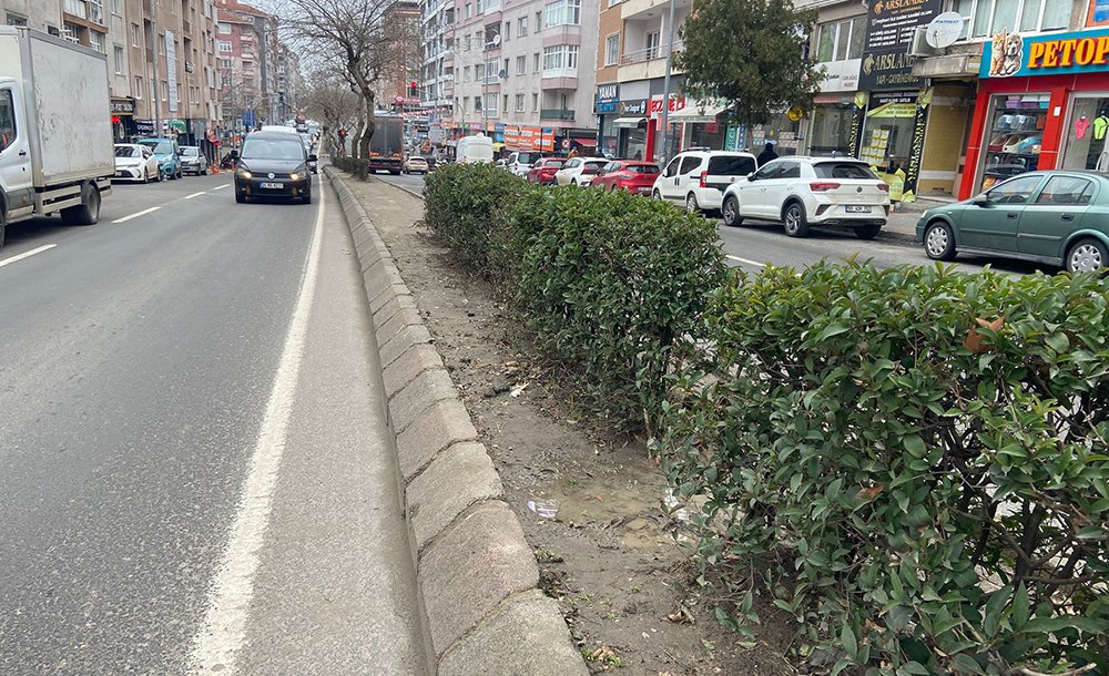 Bulvardaki Refüjler Düzenleme Bekliyor