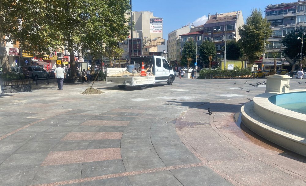 Büyükşehir Kırık Taşları Böyle Değiştirdi